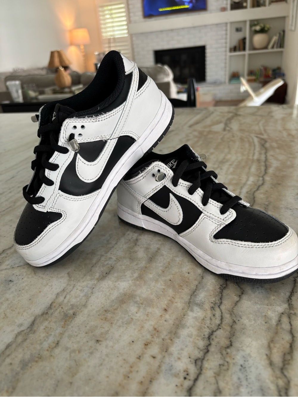 Nike Kids dunks Black and White Low-Top Sneakers